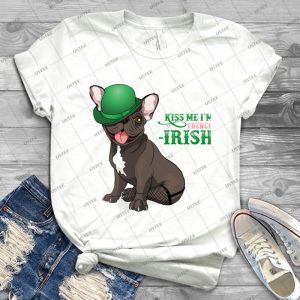 Kiss Me I M French-Irish  40 - Gift Idea Shirt For Men Tee For Women Classic Retro Vintage Graphic T-Shirt