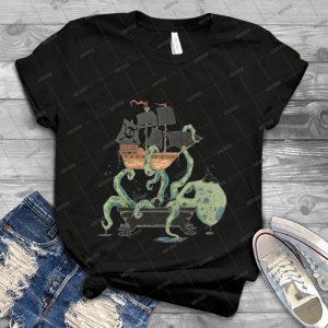 Kraken In The Tub 44 - Vintage Men's Shirt Tshirt For Women Classic Handmade Shirt Retro Graphic Tee