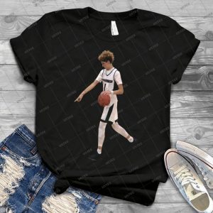 Lamelo Ball From Half Court Low Poly 80 - Gift Idea Shirt For Men Tee For Women Classic Retro Vintage Graphic T-Shirt