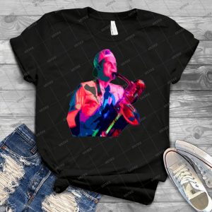 Leo Is Back - Best Unisex Trending Handmade T-shirt Gift Idea For Men T-shirt For Woman