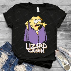 Lizard Queen  76 - Gift Idea Shirt For Men Tee For Women Classic Retro Vintage Graphic T-Shirt