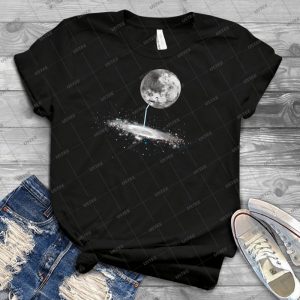 Luna Finds A Drink - Best Unisex Trending Handmade T-shirt Gift Idea For Men T-shirt For Woman