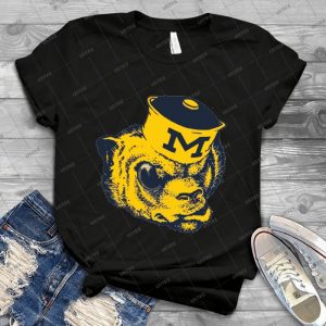 Michigan  31 - Vintage Men's Shirt Tshirt For Women Classic Handmade Shirt Retro Graphic Tee