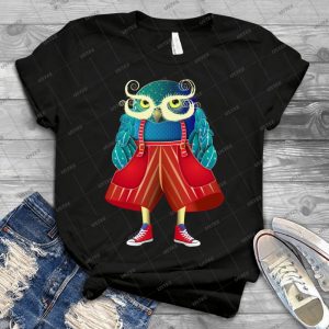 My Owl Red Pants - Gift Idea Shirt For Men Tee For Women Classic Retro Vintage Graphic T-Shirt