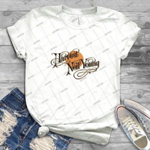 Neil Young Harvest - Gift Idea Shirt For Men Tee For Women Classic Retro Vintage Graphic T-Shirt