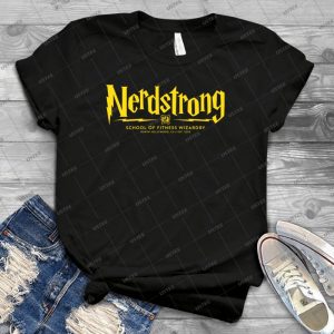 Nerdstrong-House Colors Gold And Black - Vintage Men's Shirt Tshirt For Women Classic Handmade Shirt Retro Graphic Tee