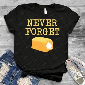 Never Forget Twinkie - Gift Idea Shirt For Men Tee For Women Classic Retro Vintage Graphic T-Shirt