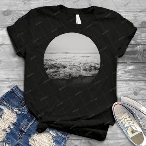Ocean Crash - Best Unisex Trending Handmade T-shirt Gift Idea For Men T-shirt For Woman