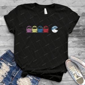 Pacman Millennium Falcon Star Wars - Gift Idea Shirt For Men Tee For Women Classic Retro Vintage Graphic T-Shirt