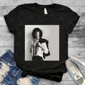Patti Smith 67 - Vintage Men's Shirt Tshirt For Women Classic Handmade Shirt Retro Graphic Tee