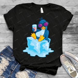 Penguin On Ice 96 - Best Unisex Trending Handmade T-shirt Gift Idea For Men T-shirt For Woman