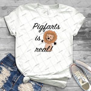Pigfarts Is Real - Gift Idea Shirt For Men Tee For Women Classic Retro Vintage Graphic T-Shirt