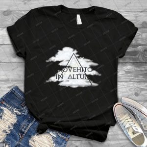 Provehito In Altum - Gift Idea Shirt For Men Tee For Women Classic Retro Vintage Graphic T-Shirt