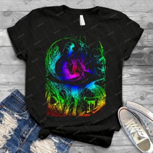Psychadelic Mushroom Alice In Wonderland - Gift Idea Shirt For Men Tee For Women Classic Retro Vintage Graphic T-Shirt