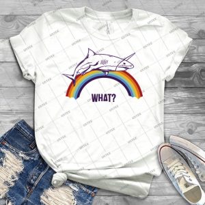 Rainbow Shark - Gift Idea Shirt For Men Tee For Women Classic Retro Vintage Graphic T-Shirt
