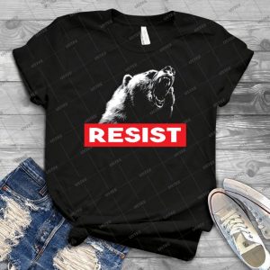 Resist T Shirt - Gift Idea Shirt For Men Tee For Women Classic Retro Vintage Graphic T-Shirt