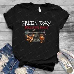 Revolution Radio Greenday - Best Unisex Trending Handmade T-shirt Gift Idea For Men T-shirt For Woman