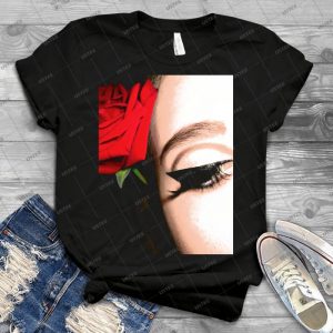 Roses And Eyeliner 83 - Gift Idea Shirt For Men Tee For Women Classic Retro Vintage Graphic T-Shirt