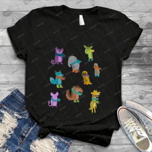 Sad And Indifferent Animals Wearing Scarves 49 - Vintage Men's Shirt Tshirt For Women Classic Handmade Shirt Retro Graphic Tee