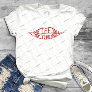 Save The Drama For Your Mama - Gift Idea Shirt For Men Tee For Women Classic Retro Vintage Graphic T-Shirt