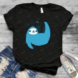 Sloth On A Branch - Gift Idea Shirt For Men Tee For Women Classic Retro Vintage Graphic T-Shirt