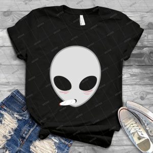 Smokin Alien 18 - Trending Shirt For Women Vintage Retro Tee For Men Kid's T-Shirt Handmade Shirt