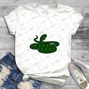 Snake Locket Print - Gift Idea Shirt For Men Tee For Women Classic Retro Vintage Graphic T-Shirt