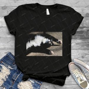 Snoozin T Shirt 53 - Gift Idea Shirt For Men Tee For Women Classic Retro Vintage Graphic T-Shirt