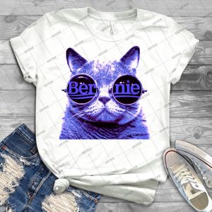 Solo Purple Cat 4 Bernie - Best Unisex Trending Handmade T-shirt Gift Idea For Men T-shirt For Woman