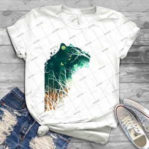 Space Tiger - Gift Idea Shirt For Men Tee For Women Classic Retro Vintage Graphic T-Shirt