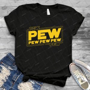 Star Wars Pew Pew - Gift Idea Shirt For Men Tee For Women Classic Retro Vintage Graphic T-Shirt