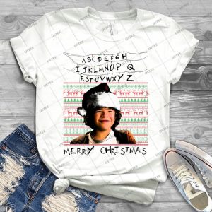 Stranger Things Christmas - Dustin - - Gift Idea Shirt For Men Tee For Women Classic Retro Vintage Graphic T-Shirt