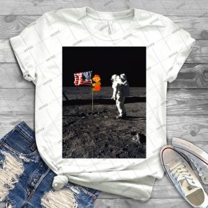 Super Mario On The Moon - Gift Idea Shirt For Men Tee For Women Classic Retro Vintage Graphic T-Shirt