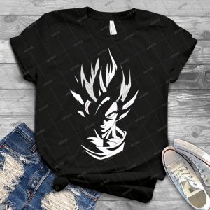 Super Saiyan Goku - Gift Idea Shirt For Men Tee For Women Classic Retro Vintage Graphic T-Shirt