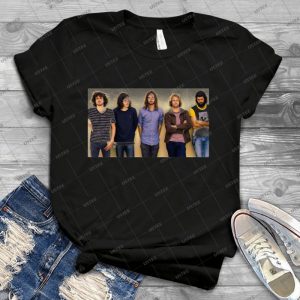 Tame Impala Group - Vintage Men's Shirt Tshirt For Women Classic Handmade Shirt Retro Graphic Tee