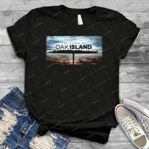 The Curse Of Oak Island - Gift Idea Shirt For Men Tee For Women Classic Retro Vintage Graphic T-Shirt