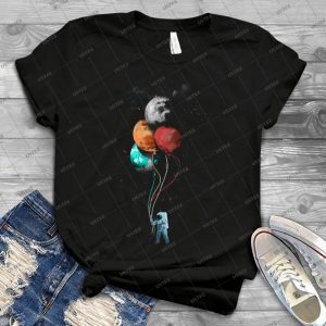 The Spaceman S Trip 93 - Vintage Men's Shirt Tshirt For Women Classic Handmade Shirt Retro Graphic Tee