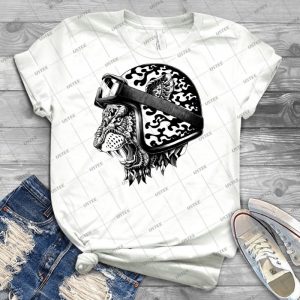 Tiger Helm 43 - Vintage Men's Shirt Tshirt For Women Classic Handmade Shirt Retro Graphic Tee