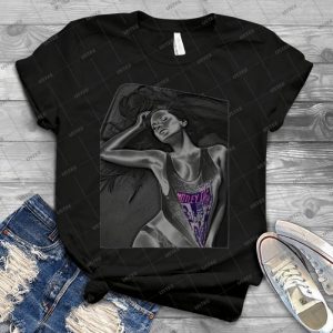 Tu Chica En La Cama - Vintage Men's Shirt Tshirt For Women Classic Handmade Shirt Retro Graphic Tee