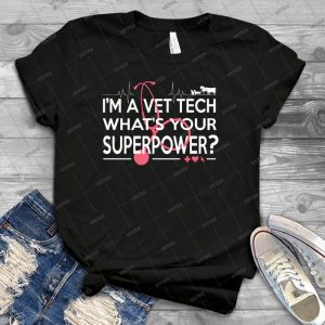 Vet Tech - Gift Idea Shirt For Men Tee For Women Classic Retro Vintage Graphic T-Shirt