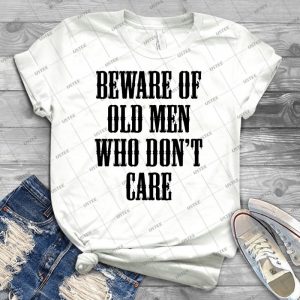 Vorsicht Vor Alten Mnnern Die Sich Nicht Kmmern 79 - Trending Shirt For Women Vintage Retro Tee For Men Kid's T-Shirt Handmade Shirt