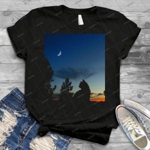 Warrior Cats-Silhouette - Gift Idea Shirt For Men Tee For Women Classic Retro Vintage Graphic T-Shirt