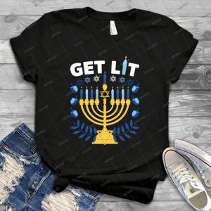 We Re About To Get Lit Chanukah - Gift Idea Shirt For Men Tee For Women Classic Retro Vintage Graphic T-Shirt