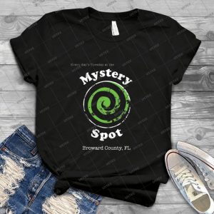 Welcome To The Mystery Spot- - Vintage Men's Shirt Tshirt For Women Classic Handmade Shirt Retro Graphic Tee