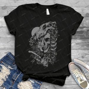 Wolf Child - Gift Idea Shirt For Men Tee For Women Classic Retro Vintage Graphic T-Shirt