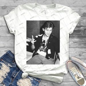 Young 80s Christian Slater - Gift Idea Shirt For Men Tee For Women Classic Retro Vintage Graphic T-Shirt